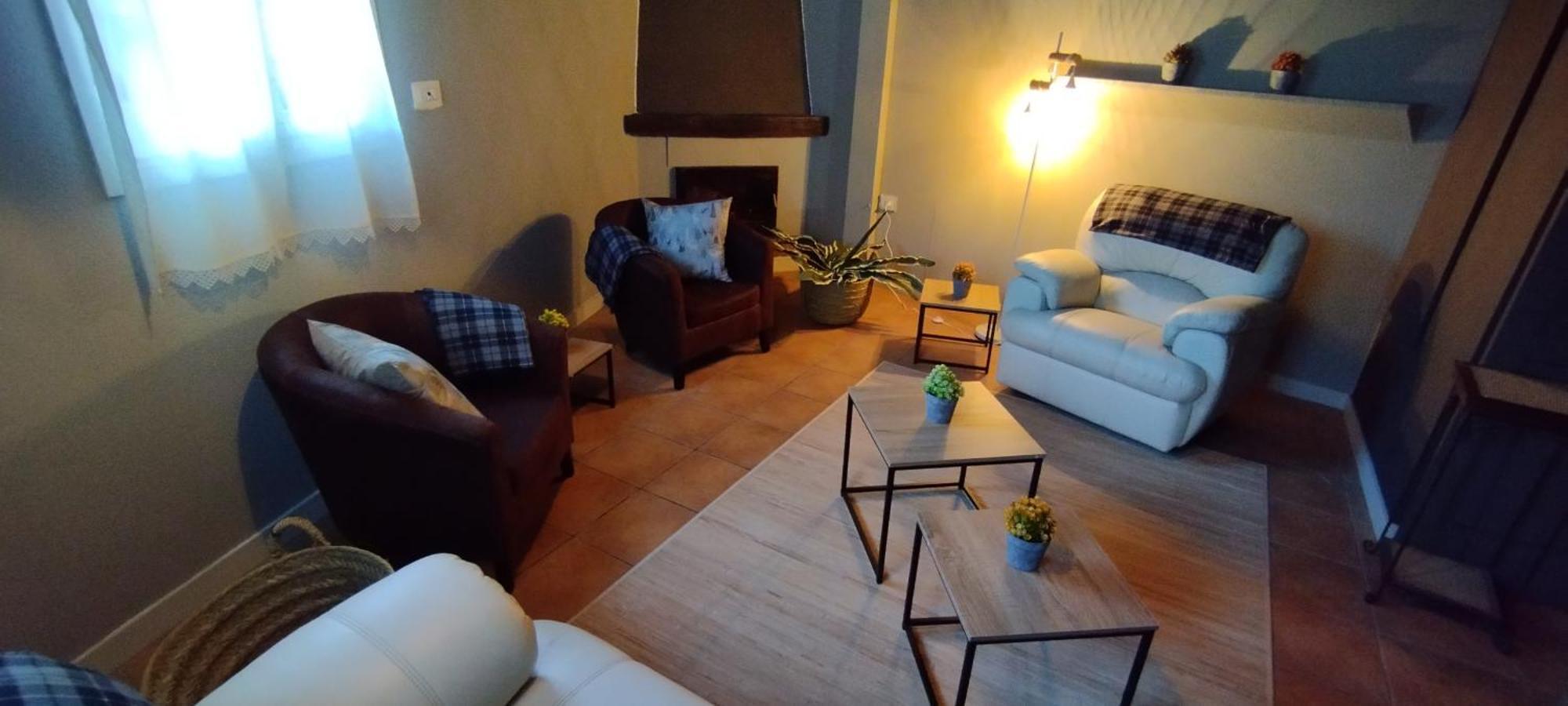 Hostal Casa Pirineus & Deportes De Aventura Baró Extérieur photo