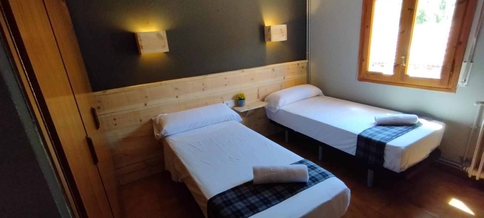 Hostal Casa Pirineus & Deportes De Aventura Baró Extérieur photo