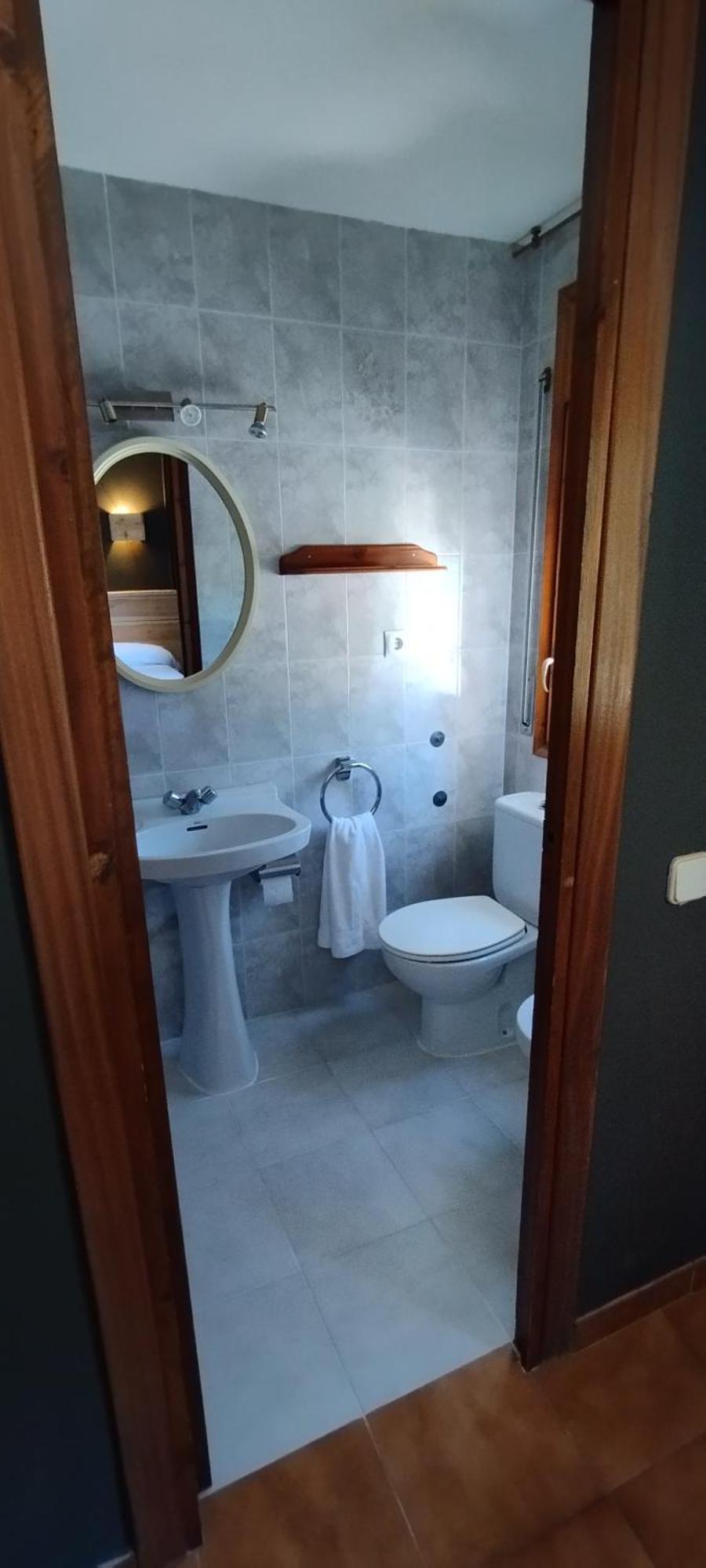 Hostal Casa Pirineus & Deportes De Aventura Baró Extérieur photo