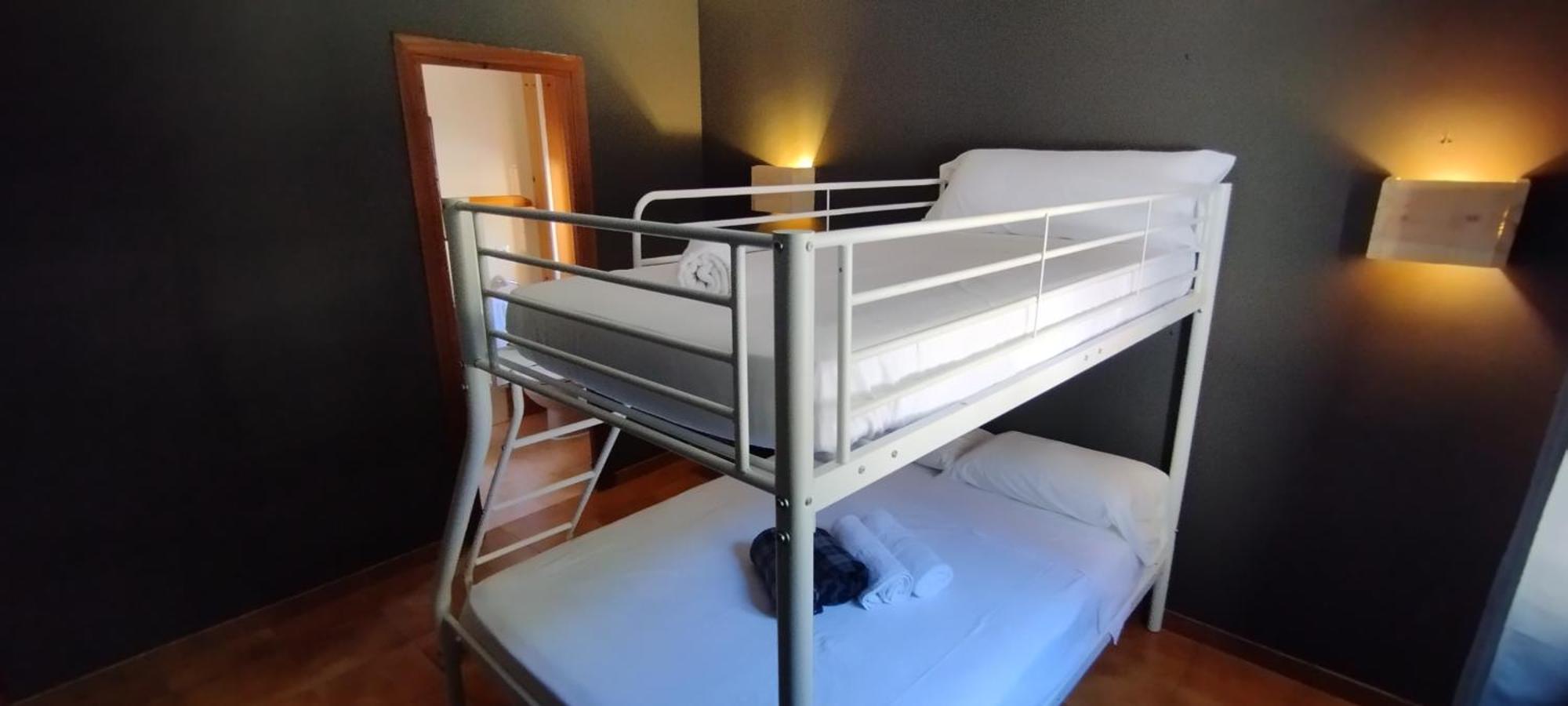 Hostal Casa Pirineus & Deportes De Aventura Baró Extérieur photo