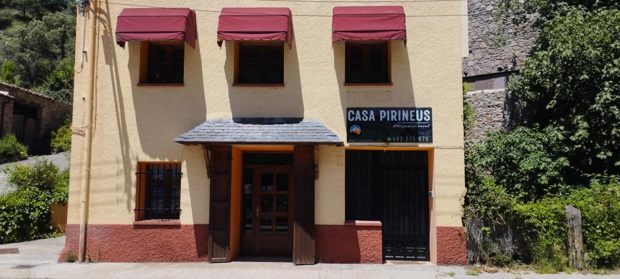 Hostal Casa Pirineus & Deportes De Aventura Baró Extérieur photo