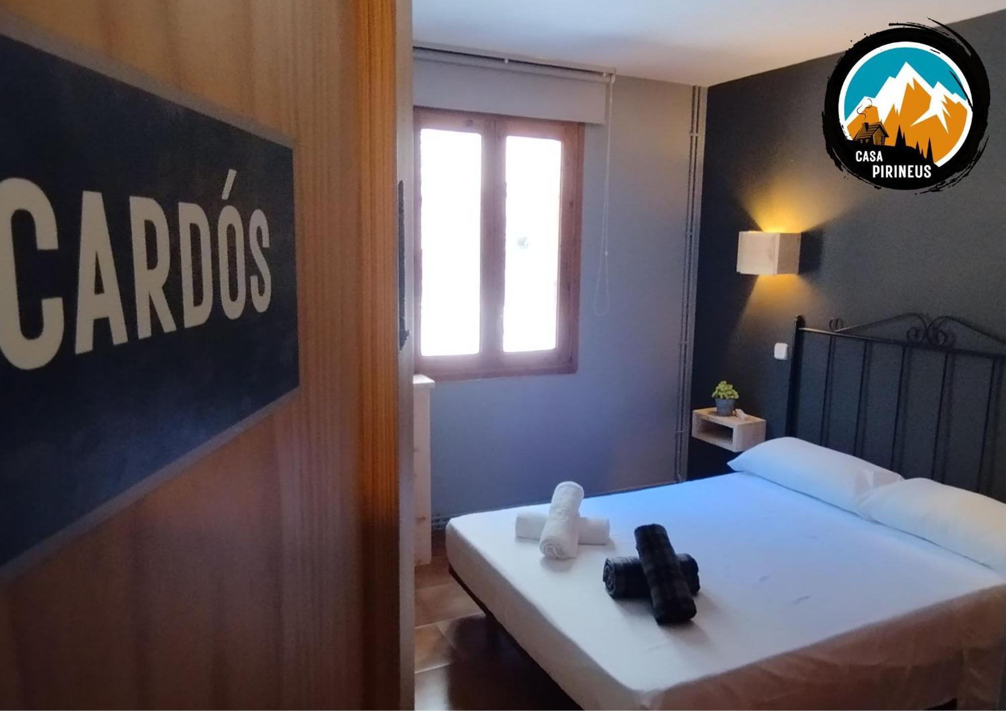 Hostal Casa Pirineus & Deportes De Aventura Baró Extérieur photo